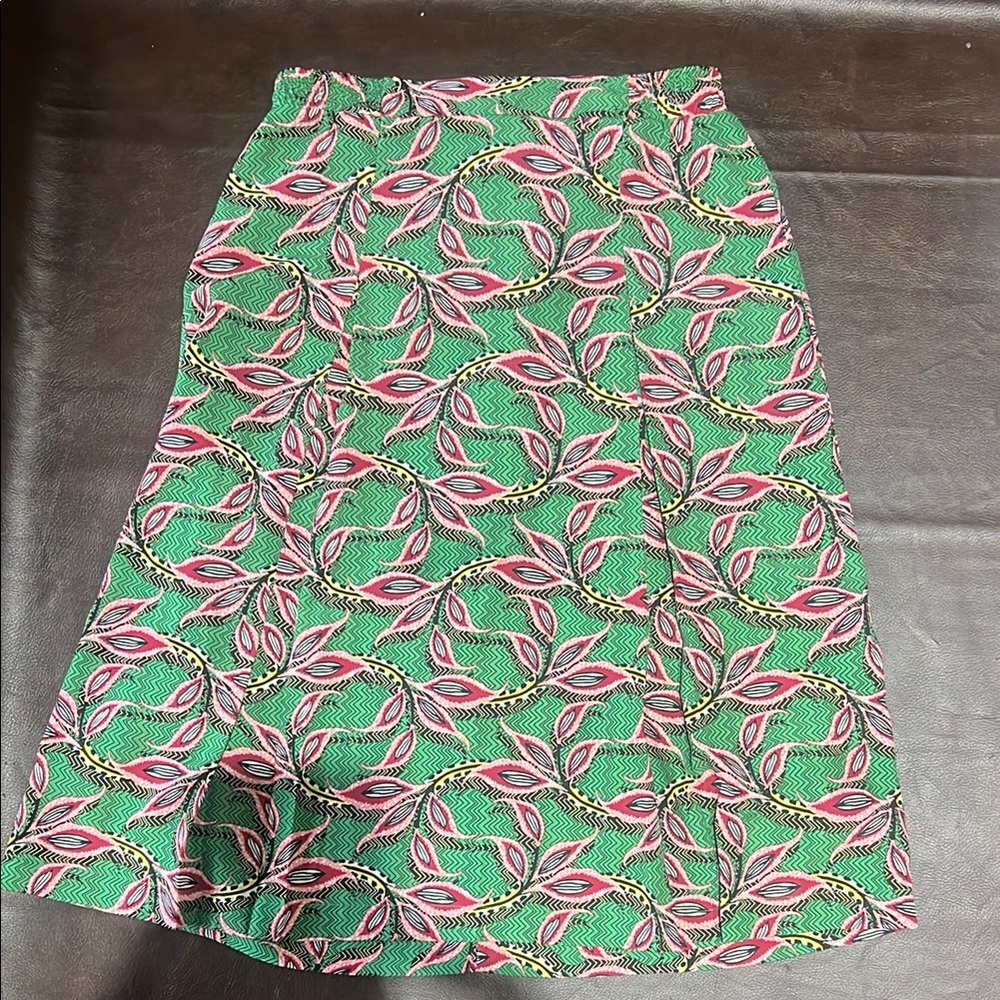 Pleione Green and Pink Knee-Length A-Line Skirt Resort Wear